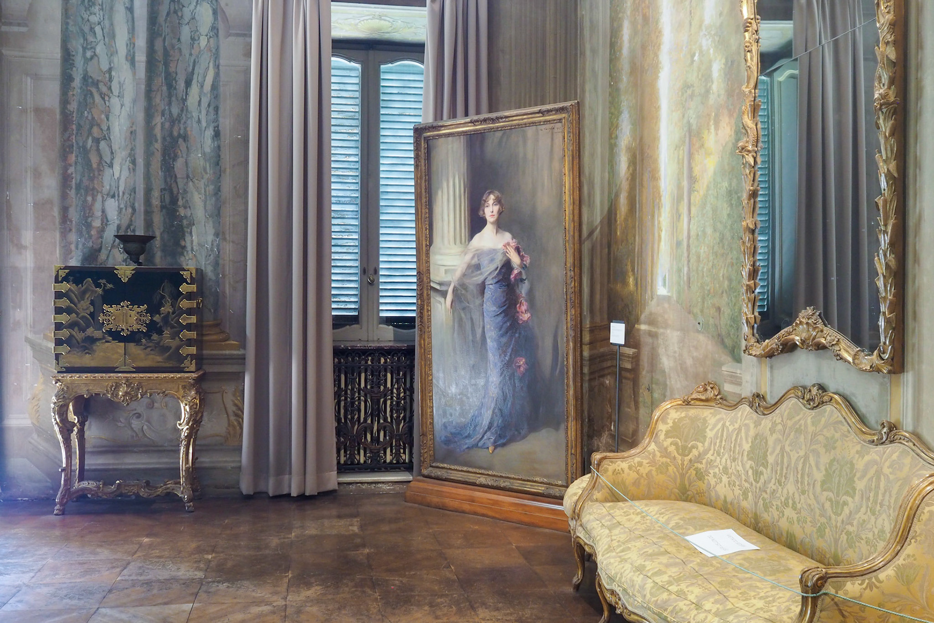 Accesso Gratuito: Villino Boncompagni Ludovisi tra sete e chiffon 1/3 ore 15:20