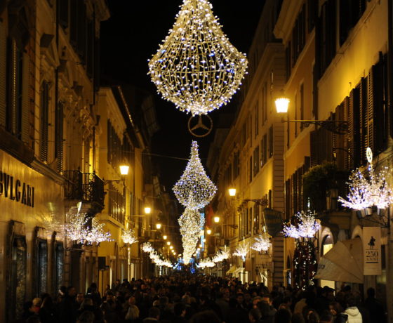 La magia del Natale tra fontane, piazze magicamente illuminate  28/12 h 17:00