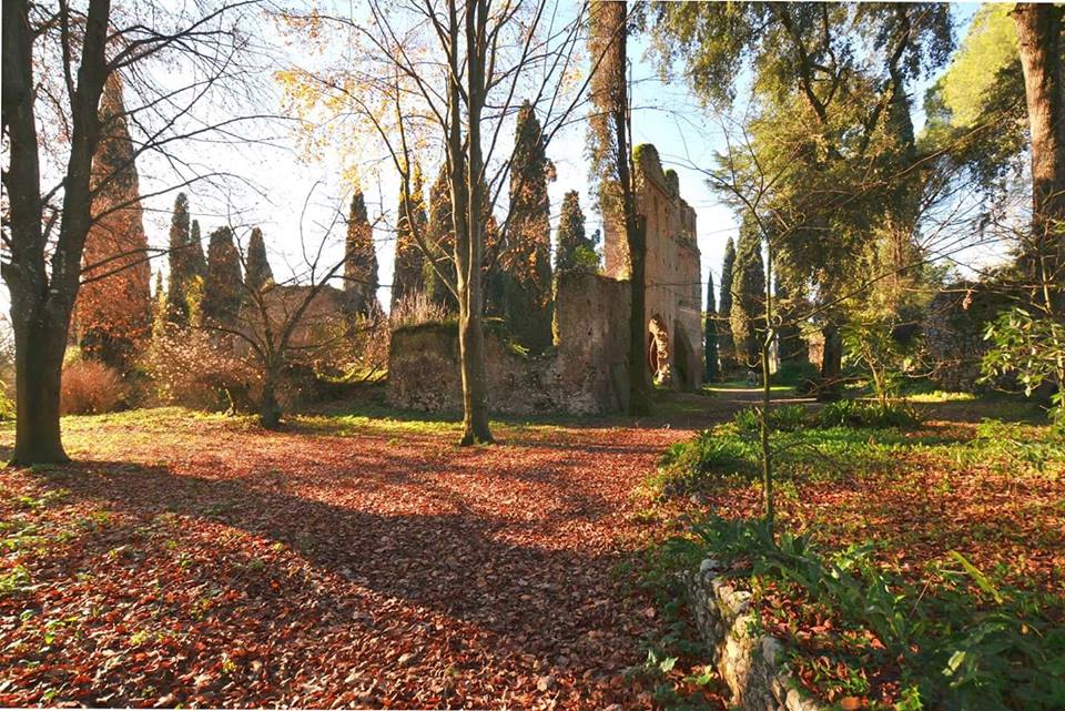 Il Giardino di Ninfa in autunno e Sermoneta 01/11